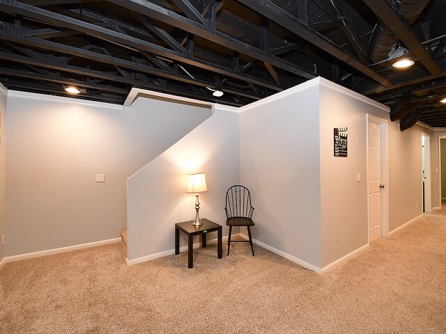 Building Photo - 14902 Mormon St