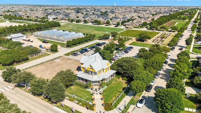 Building Photo - 1029 3rd St