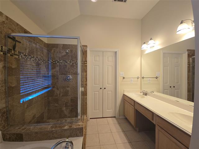 Building Photo - 10608 Red Cedar Dr