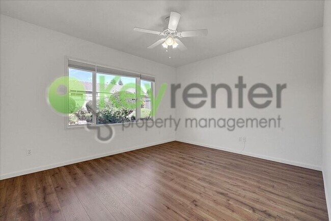 Building Photo - 2532 Woodacre Ln