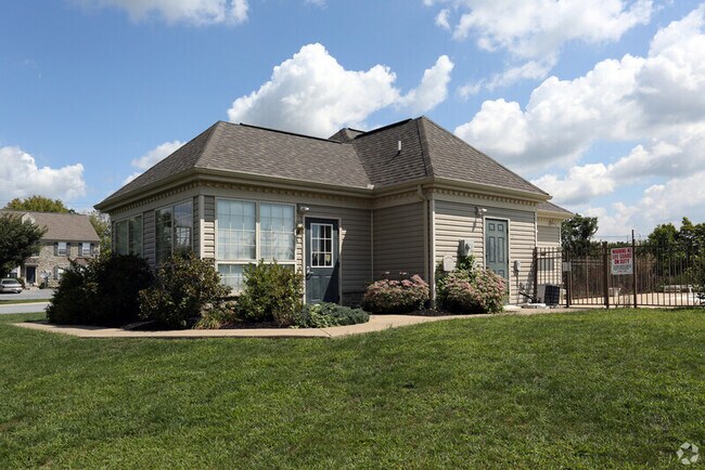 Building Photo - 1853 Bradfield Dr