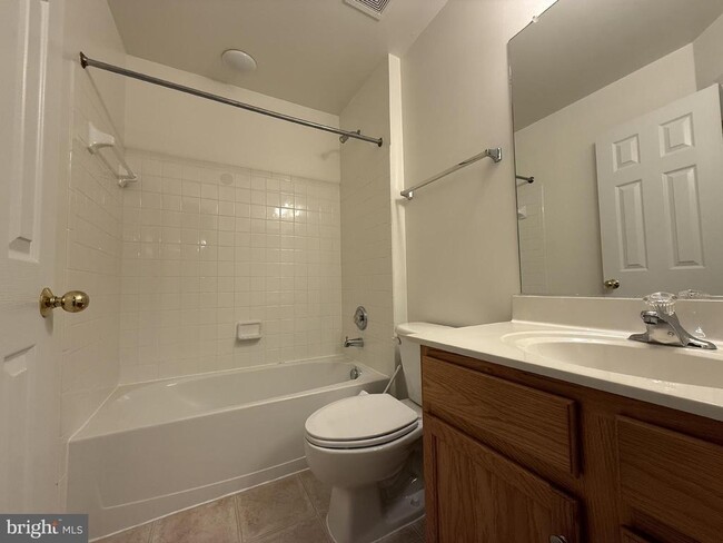 Building Photo - 7602 Audubon Meadow Way