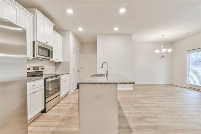 Building Photo - 4541 Bishops Ln