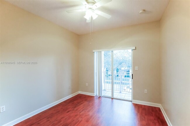 Building Photo - 377 NE 29th Terrace