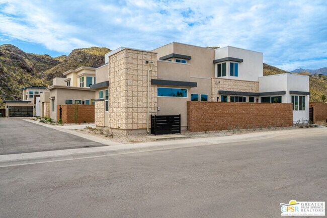 Building Photo - 2651 Lavender Ln