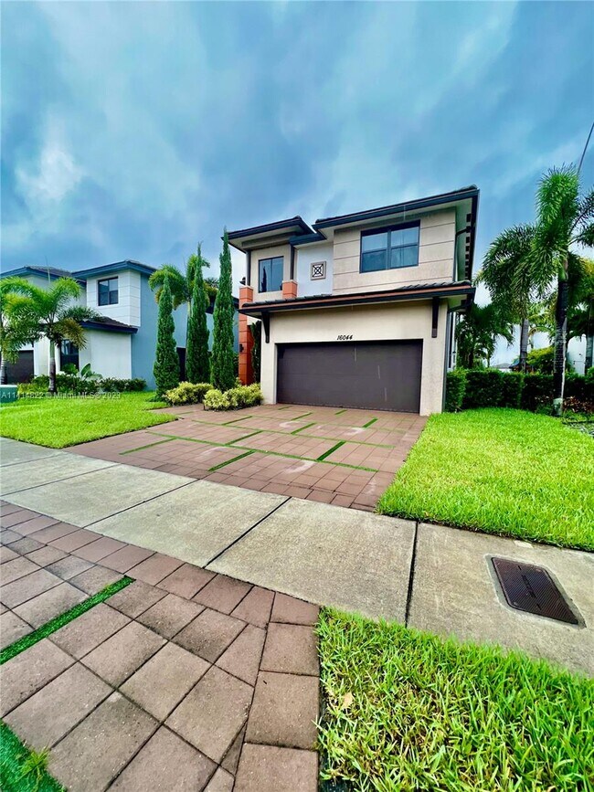 Primary Photo - 16044 NW 87th Ct