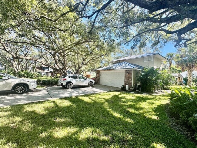 Building Photo - 6812 Arbor Oaks Dr