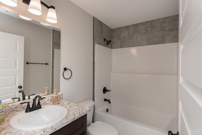 Building Photo - 8570 Stockdale Ave