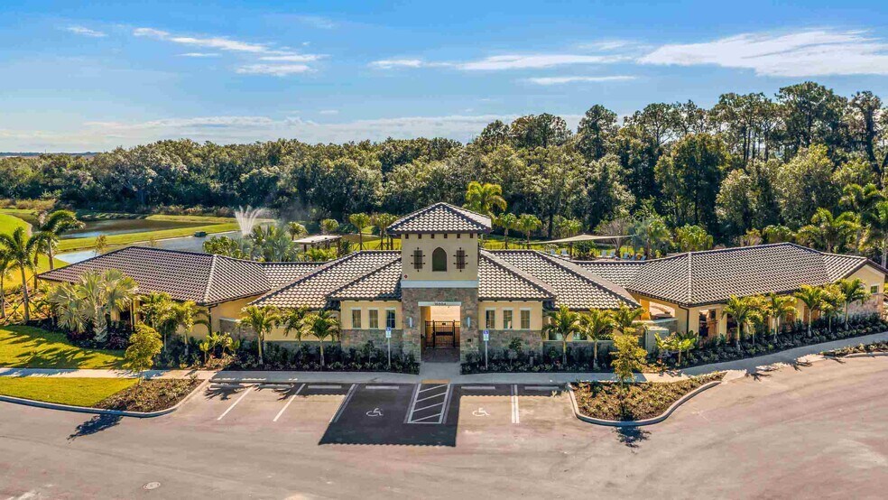 Building Photo - 17235 Reserva Dr