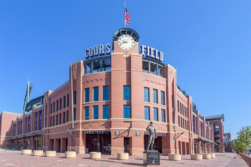 Building Photo - 3100 Huron St