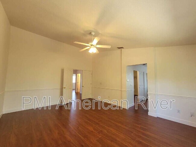 Building Photo - 1375 Pintail Way
