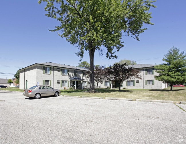 Building Photo - Colony House