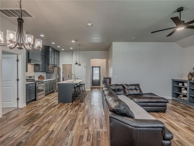 Building Photo - 12828 High Plains Ave