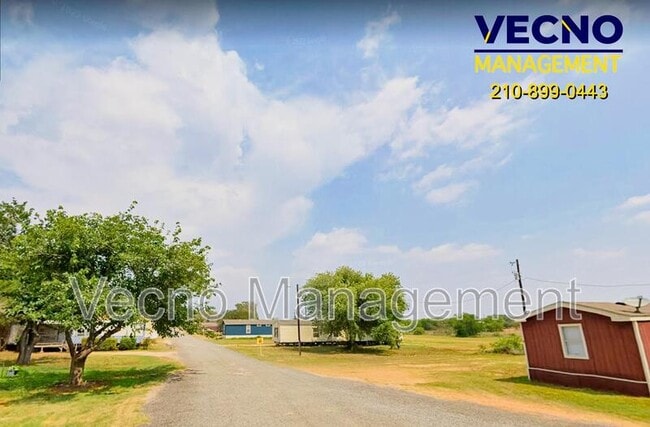 Building Photo - 1819 Co Rd 1001