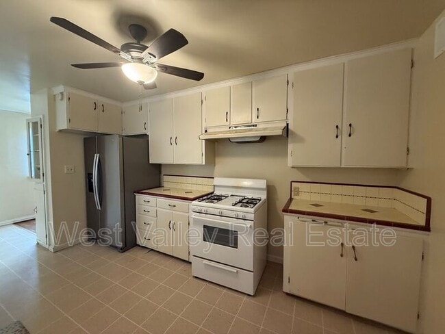 Building Photo - 155 North St