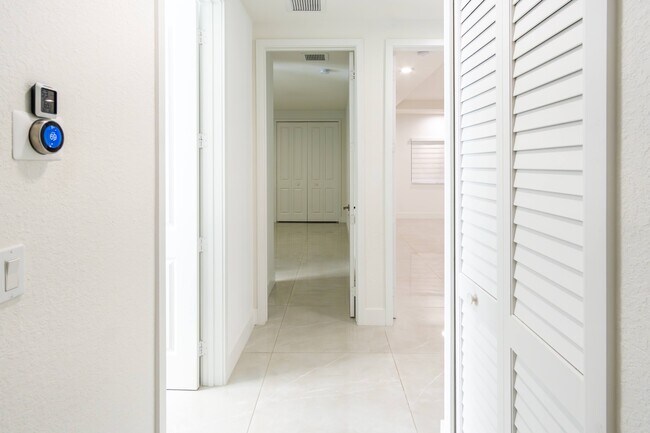 Building Photo - 2030 SW 145th Ave