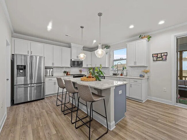 Building Photo - Earn Wealth While Leasing – Like a Homeowner – Lease to Own