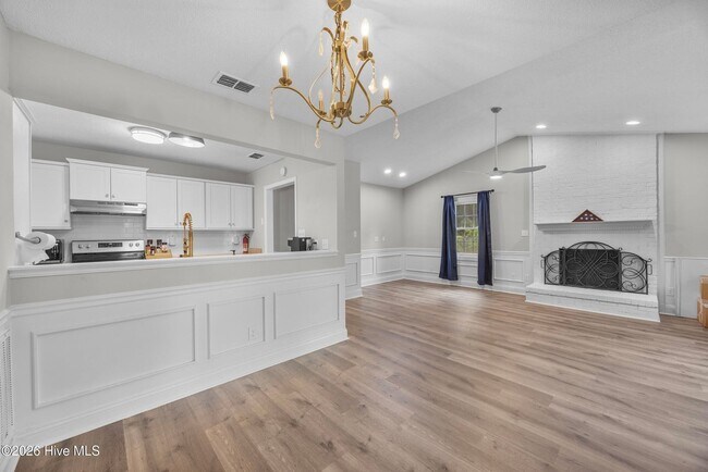 Building Photo - 429 Crow's Nest Ln