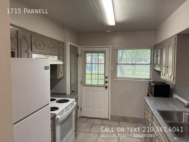 Building Photo - 1715 Parnell-