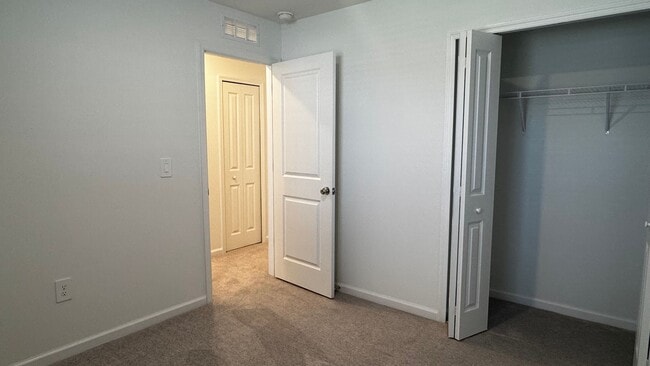 Building Photo - Modern Luxury Living in Marion Ranch – Brand-New Townhome | Internet, Trash & Lawn Care Included!