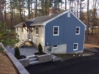 Building Photo - 348 Pleasant St