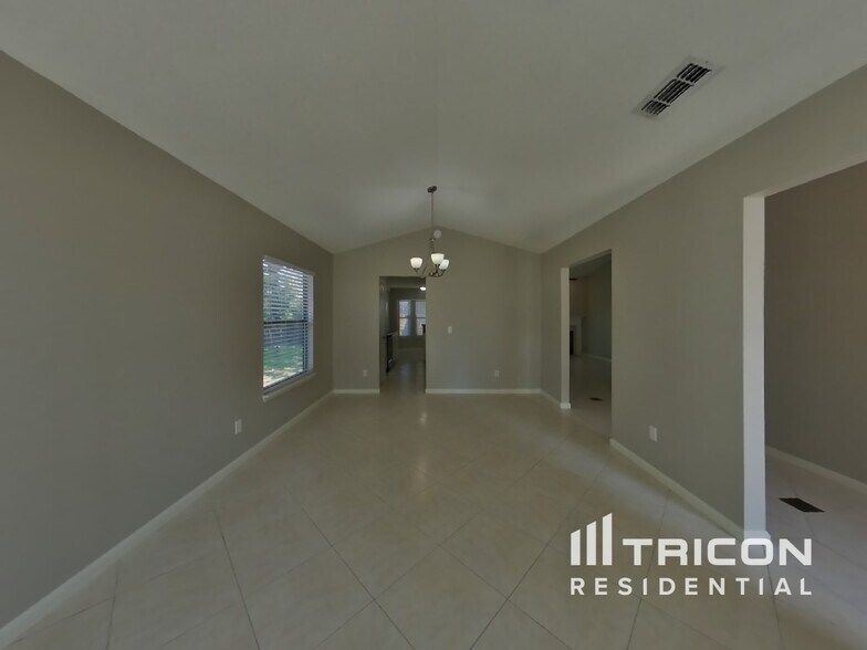 Building Photo - 3611 Double Branch Ln