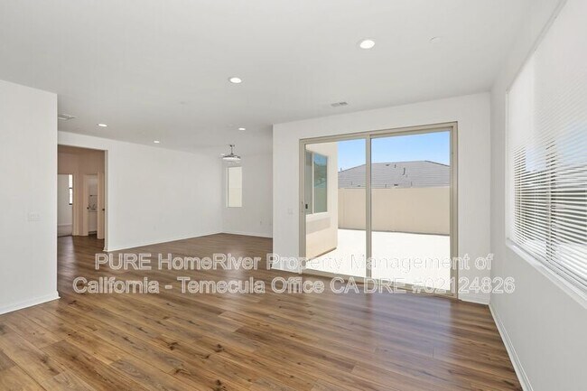 Building Photo - 4237 Ladrillo St