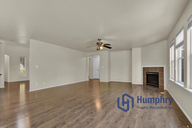 Building Photo - 3956 E Granger Dr