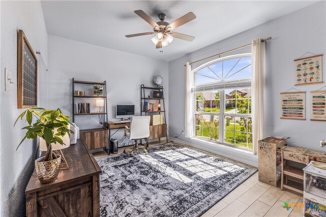 Building Photo - 5107 La Piedra Ln
