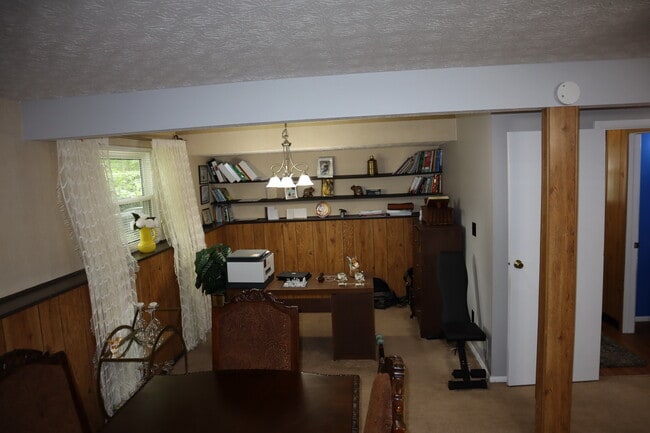 Building Photo - 7344 San Bonita Dr