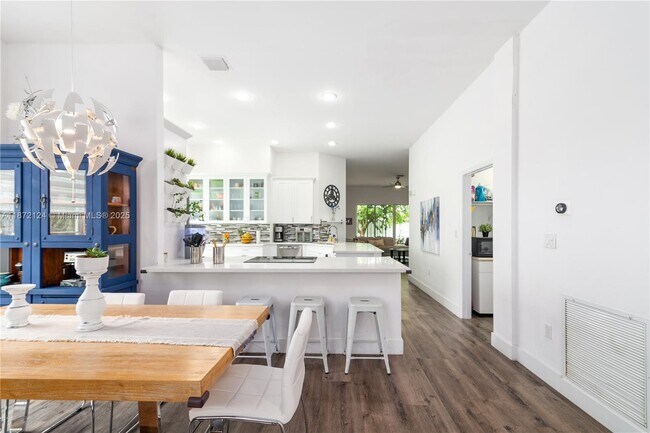 Building Photo - 14275 NW 18th Pl