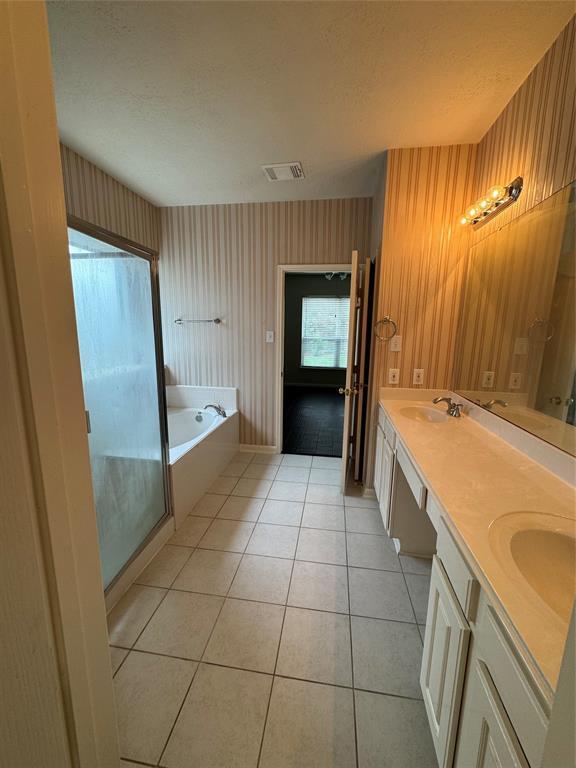 Building Photo - 22327 Bellows Bend Dr