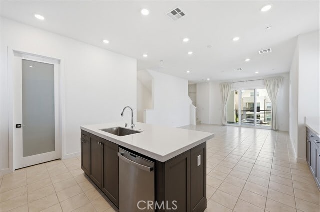 Building Photo - 158 Restore