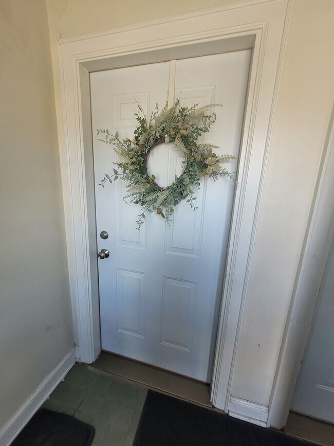 Building Photo - 225/227 Summit Ave