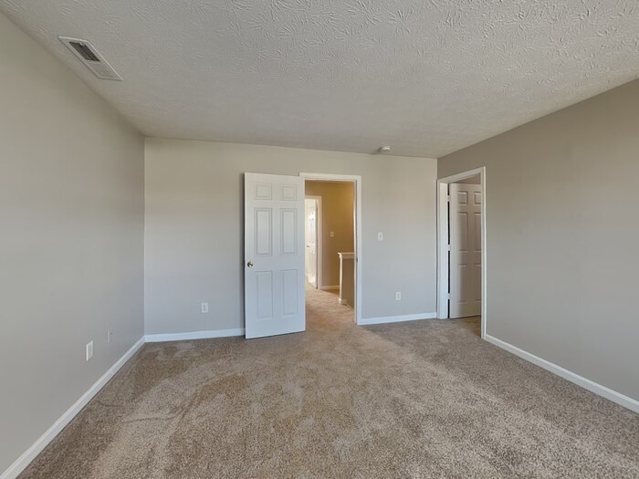 Building Photo - 4103 Apple Creek Dr