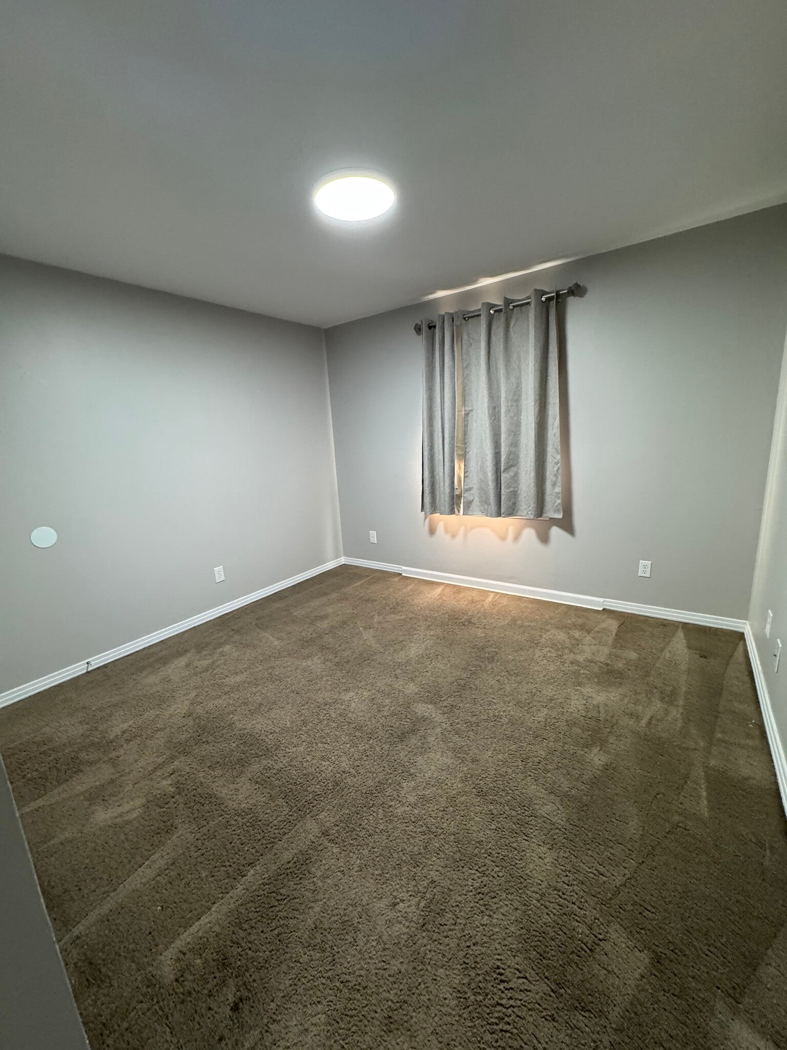 Building Photo - 410 W 3rd St