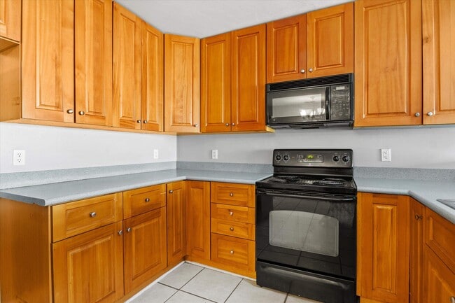Building Photo - 3194 Sawtooth Dr