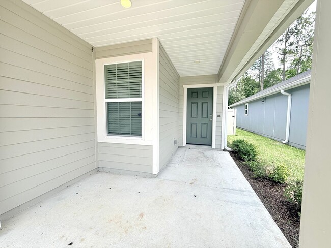 Building Photo - Beautiful 4BR Home with Open Floor Plan & Fully Fenced Backyard