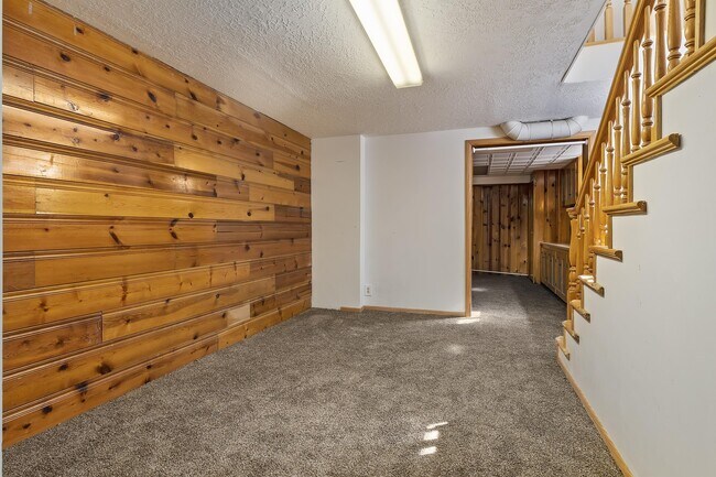 Building Photo - 3156 S Metropolitan Way