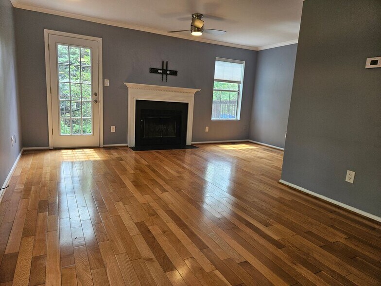 Building Photo - 12146 Flag Harbor Dr