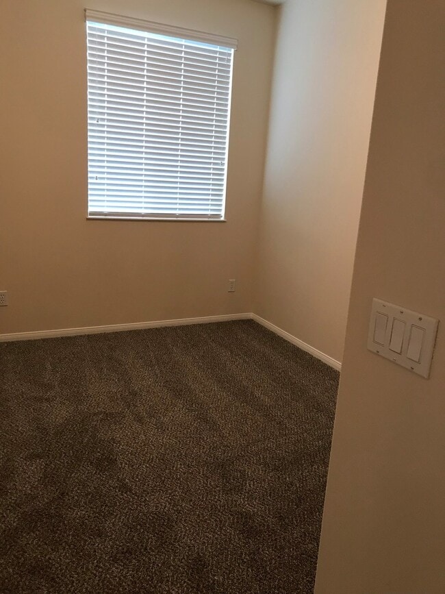 Building Photo - Wonderful 55+ Community