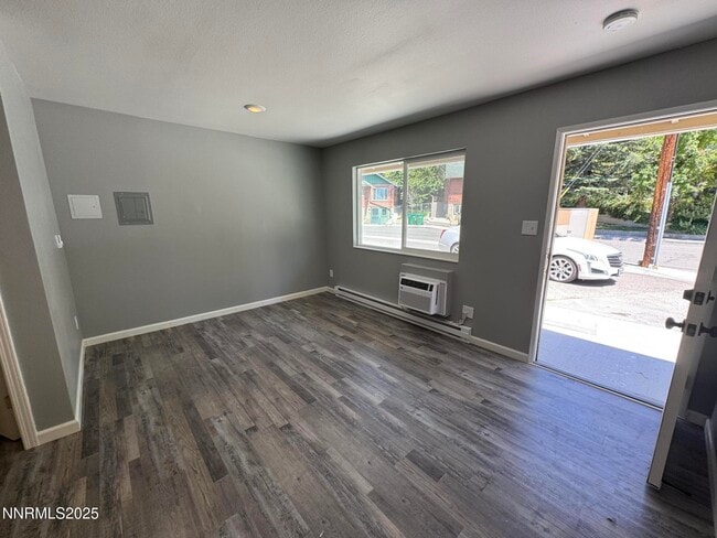 Building Photo - 1360 N Sierra St