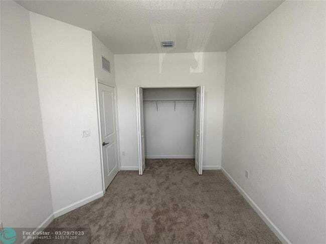 Building Photo - 12901 NW 23rd Pl