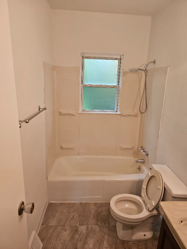 Building Photo - 640 Hollace St