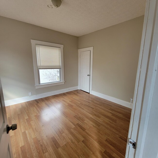 Primary Photo - 403 Maple Ave