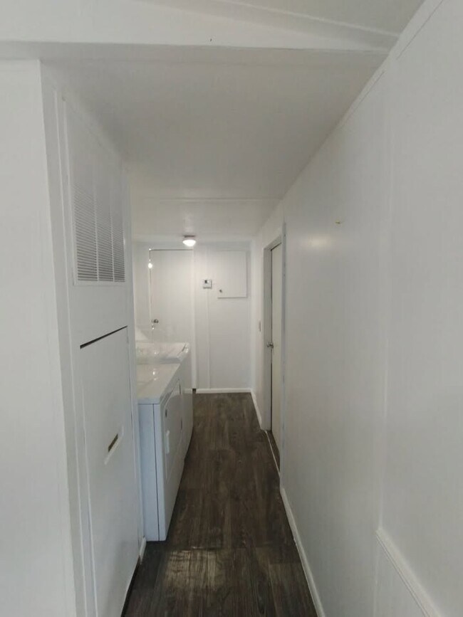 Building Photo - 2702 NW 50th Ave