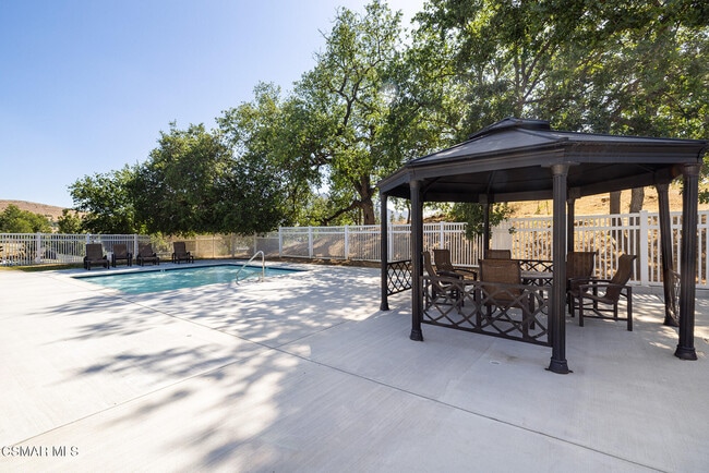 Building Photo - 28801 Conejo View Dr