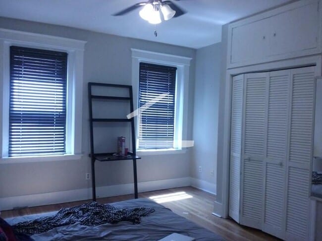 Building Photo - HOT ALLSTON LISTING!!!!!