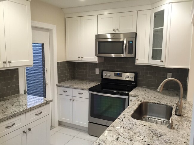 Primary Photo - 540 Southeast 2nd Avenue