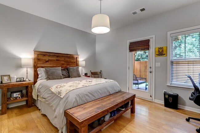 Building Photo - 3 bdrm, 3.5 bath Townhome on the Beltline in Grant Park!